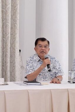 Jusuf Kalla Tegaskan Netral, Bantah Tudingan Danai Isu Ijazah Jokowi